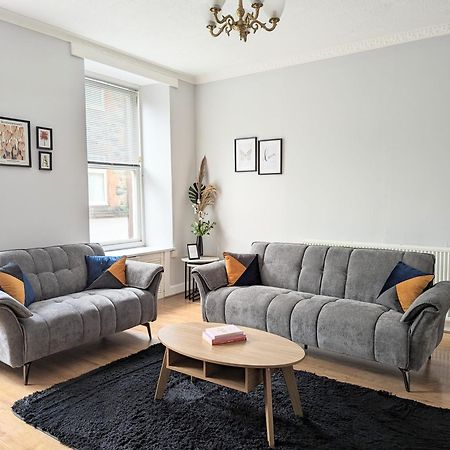 Campbeltown Central 외부 사진